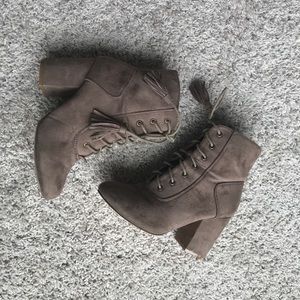 Brown suede booties with tassel shoelace